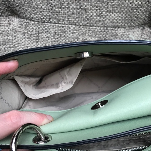 Steve Madden Evelyn / Bevelyn Mint Green Crossbody handbag - Picture 9 of 16